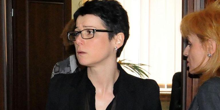 Уволниха шампионка по гафове в Министерство на икономиката